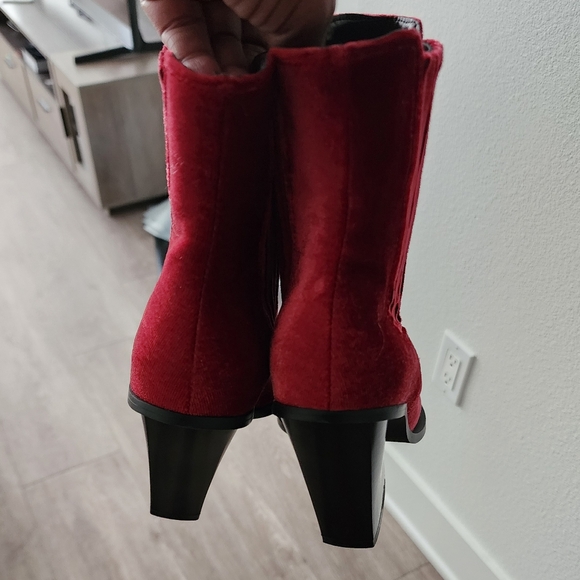 Azalea Wang Velvet Bootie - Picture 3 of 7